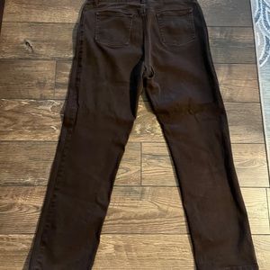 Women’s stretch jeans